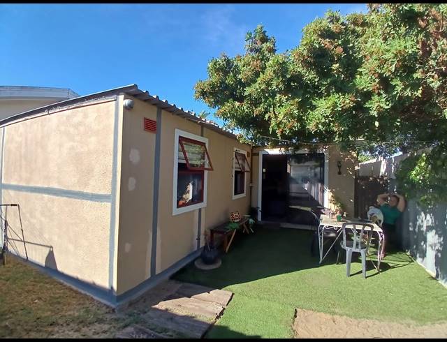3 BEDROOM HOUSE FOR SALE IN WINDSOR PARK ESTATE